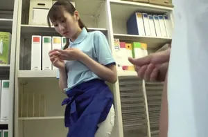 Em trai thiếu tiền anh giang hồ, chị gái phải bán thân trong 10 ngày để trả nợ