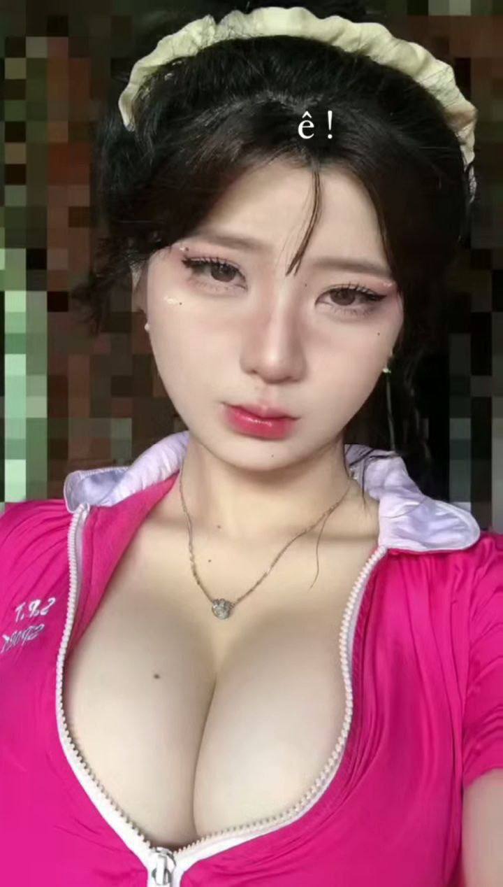 Địt nhanh em hàng xóm tránh anh chồng về phát hiện