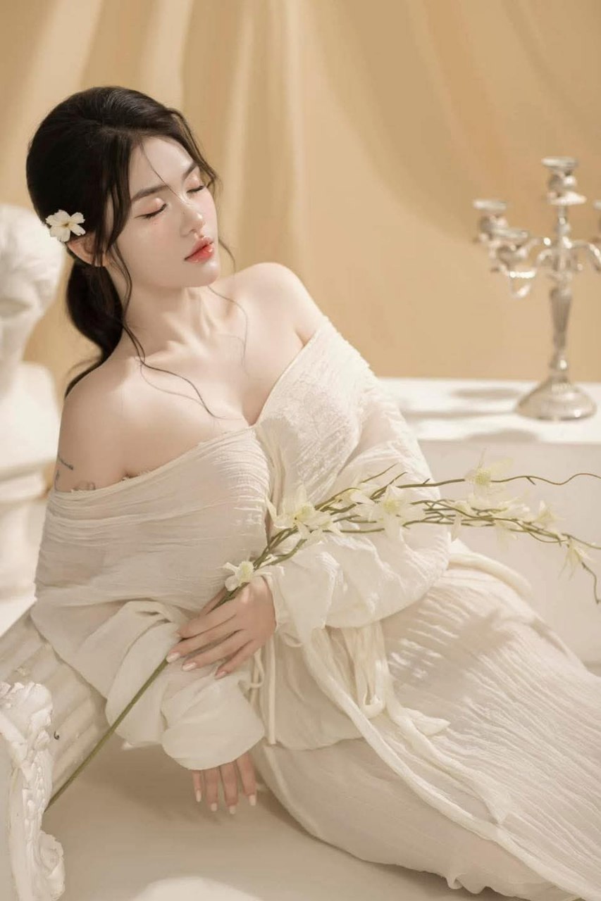 jul-998,jul-998 Trong một chuyến đi đến suối nước nóng để ăn mừng việc nghỉ hưu, ông chủ của tôi liên tục xuất tinh bên trong tôi. Marina Shiraishi