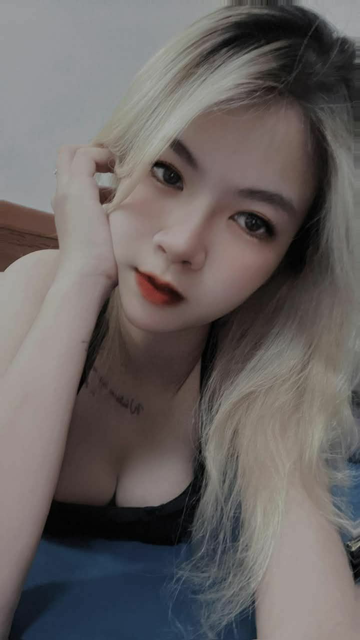 Em nhân viên mới đến bị cả công ty địt banh lồn